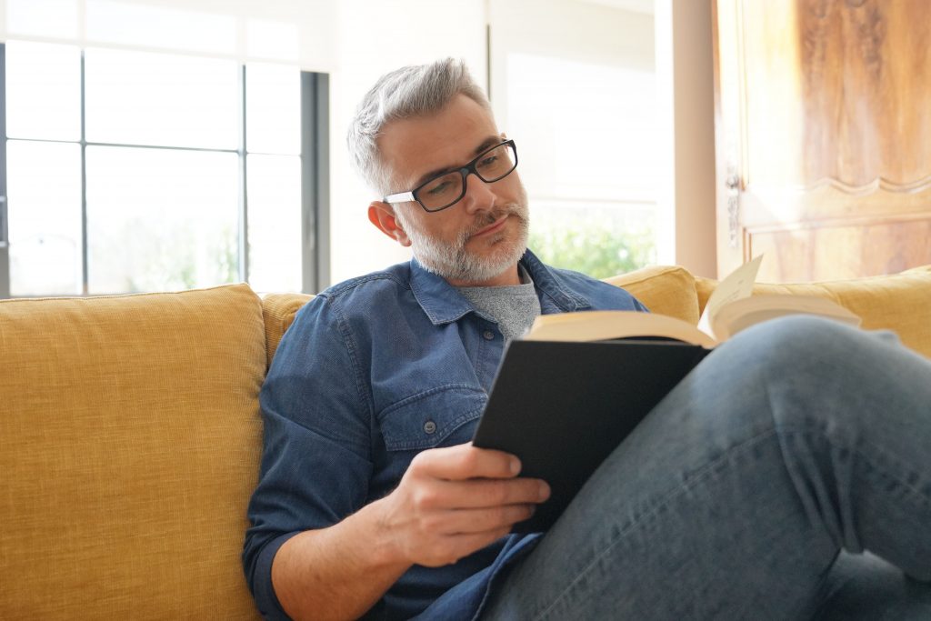 reading to fight loneliness